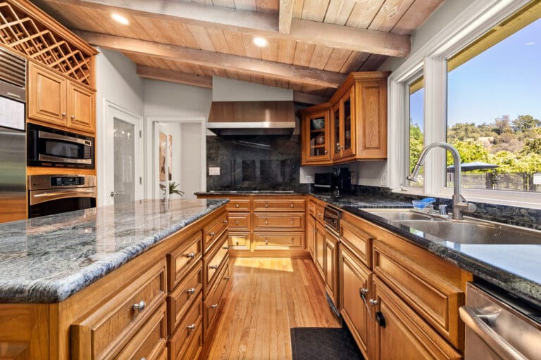 Palomar Kitchen Long