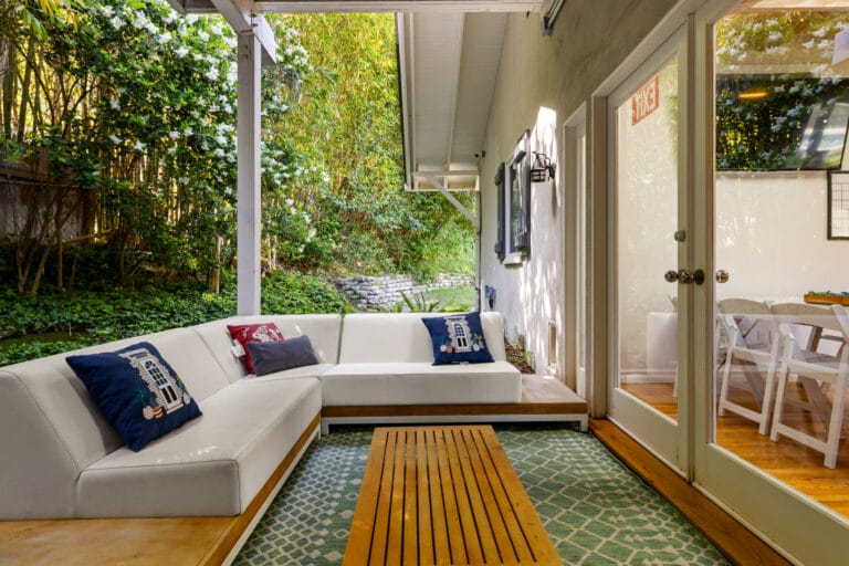 Palomar Patio Lounge